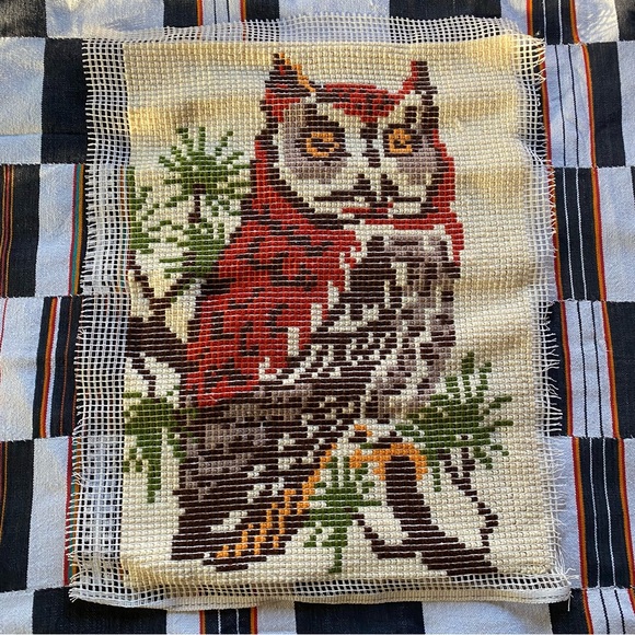 Vintage 70’s Folk art Owl Latch hook wall hanging! Large. 28”x21” great shape! - Picture 2 of 7